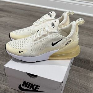Nike Air Max 270 sail/black-coconut milk